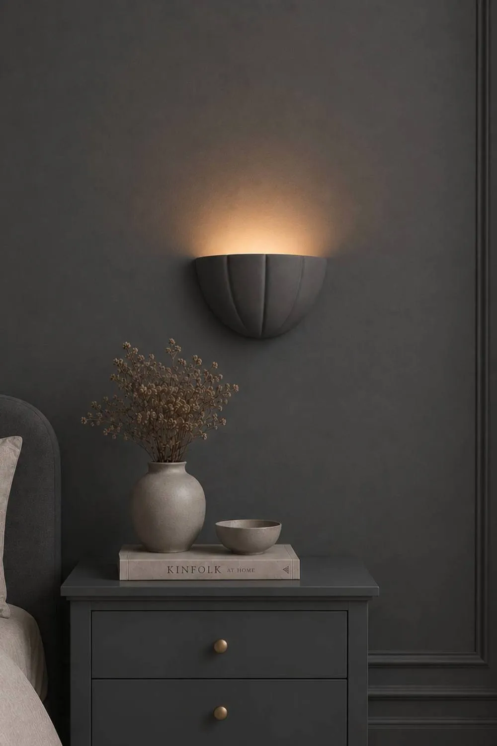 ValueLights Leonardo Scallop Curve Ceramic Flush Wall Sconce Light in Navy 1