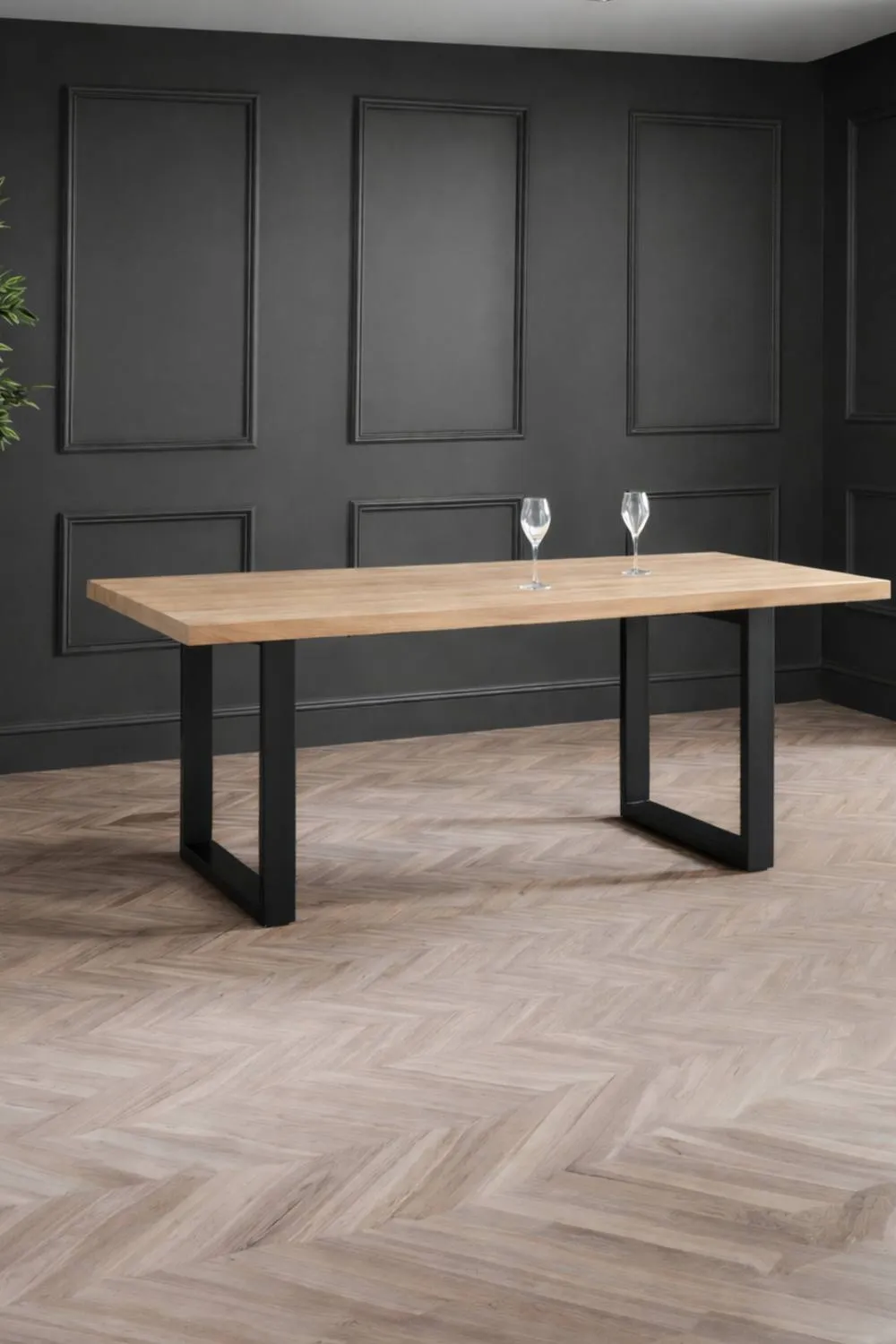 Julian Bowen Berwick Rectangular 4-6 Seater Dining Table in Light Oak
