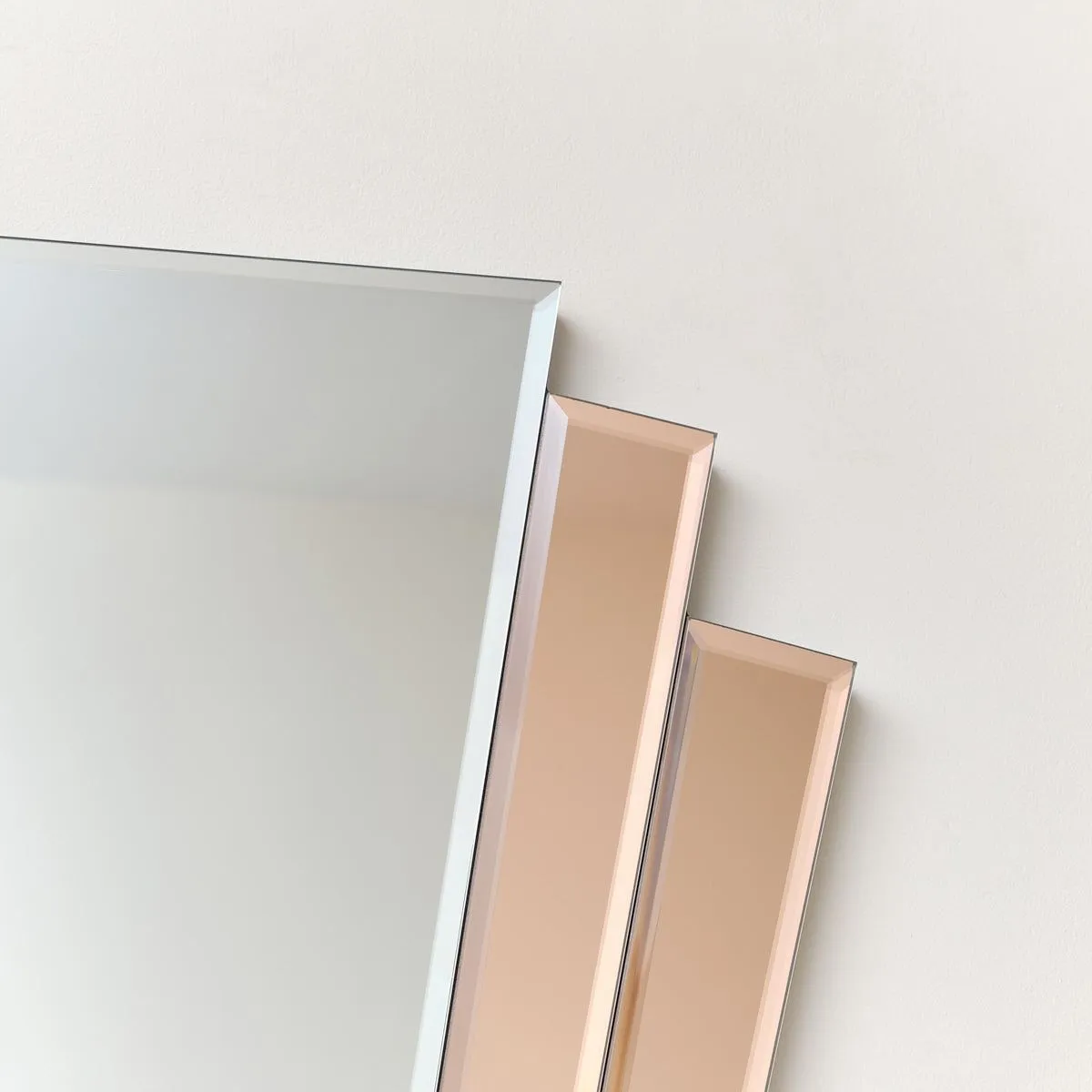 Melody Maison Pink Art Deco Fan Wall Mirror - 60cm X 48cm in Baby Pink 2