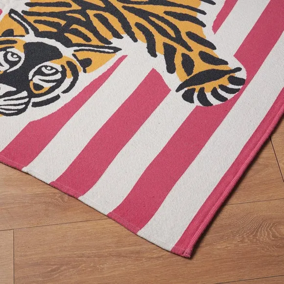 Fuschia Stripe Tiger Jaquard Throw Blanket 2