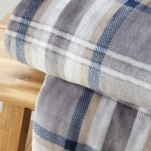 Catherine Lansfield Kelso Check Throw Blanket 130cm x 170cm 2