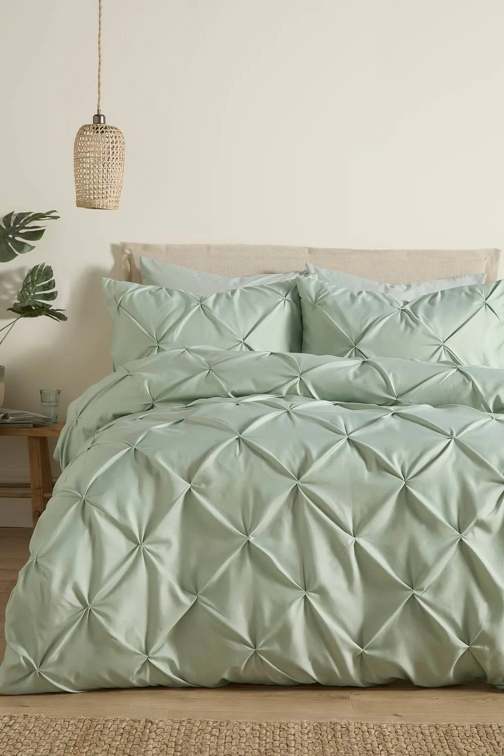 Serene 'Lara' Luxury Ruched Duvet Cover Set in Pale Green