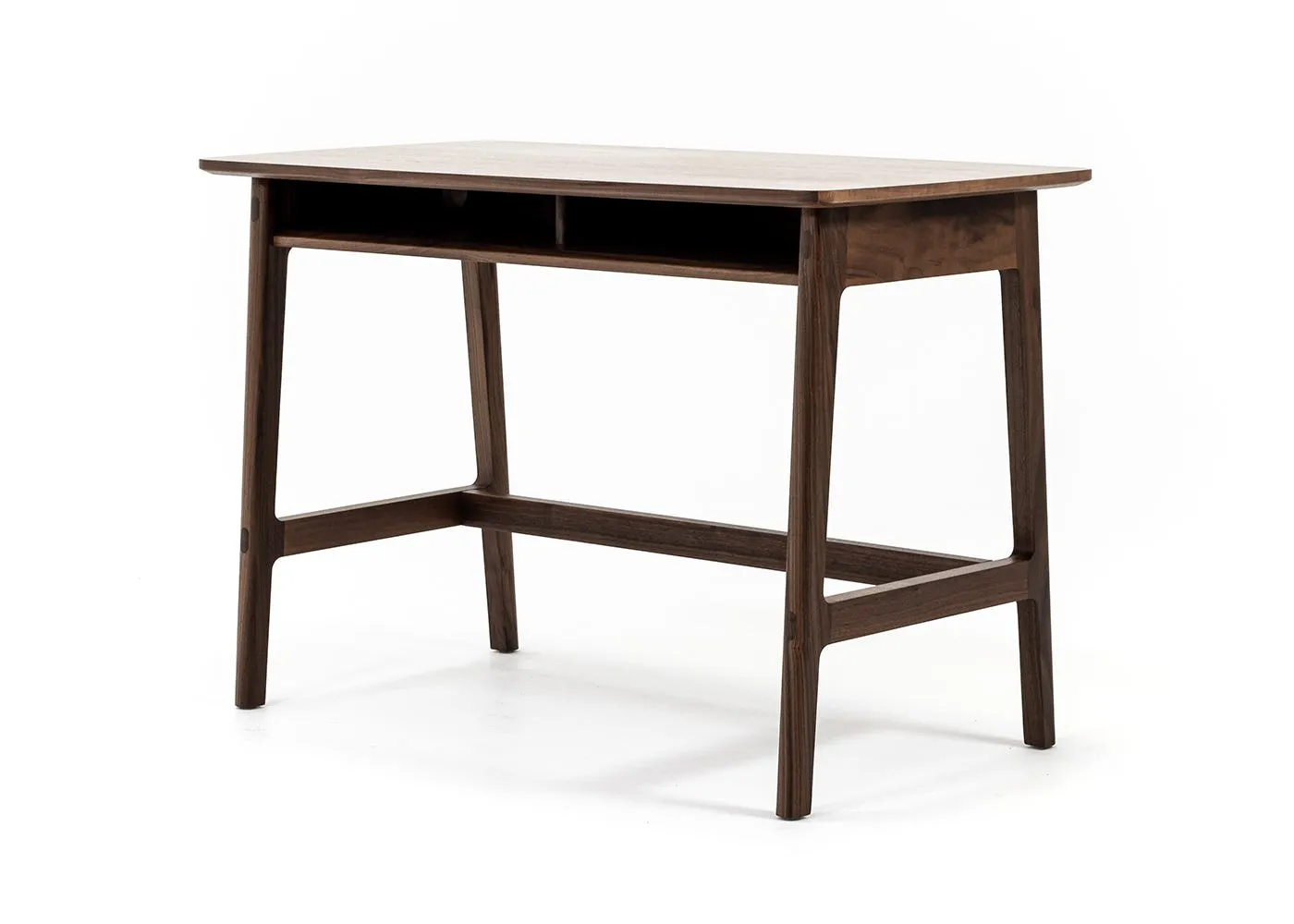 Case Dulwich Desk Walnut 1
