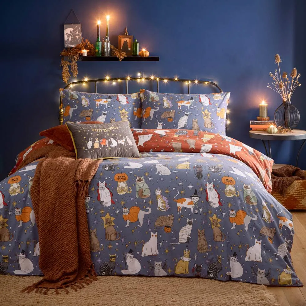 Furn Halloween Pawty Printed Reversible Duvet Cover Set