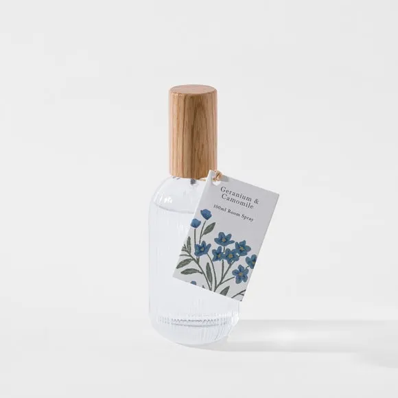 English Garden Geranium & Chamomile Room Spray 5