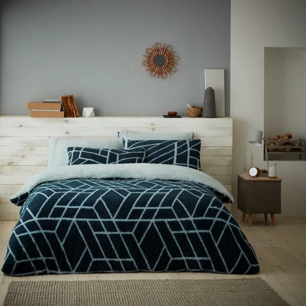 GAVENO CAVAILIA Ely Geo Printed Duvet Cover in Green 1