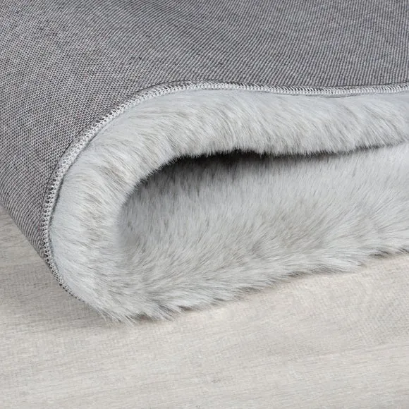 Ivy Luxury Supersoft Faux Fur Rug 4