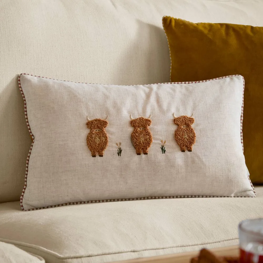 Wylder Ramble Highland Cows Tufted Cushion in Off-White
