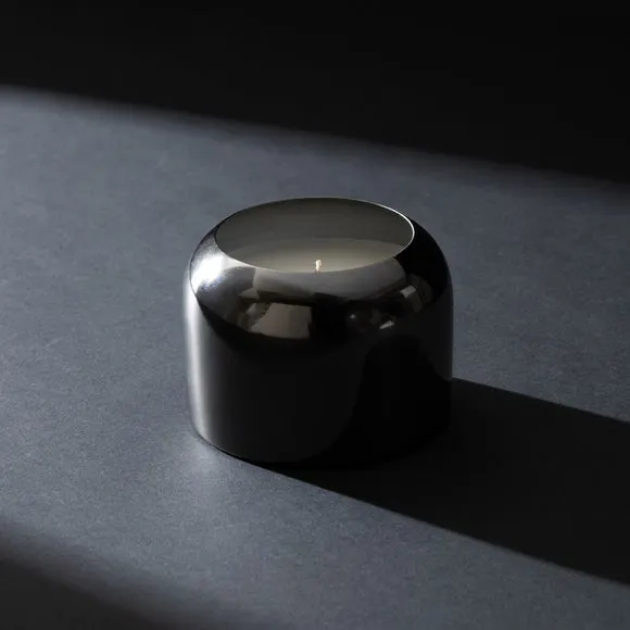 Luxe Smoke Orris & Jasmine Candle 2