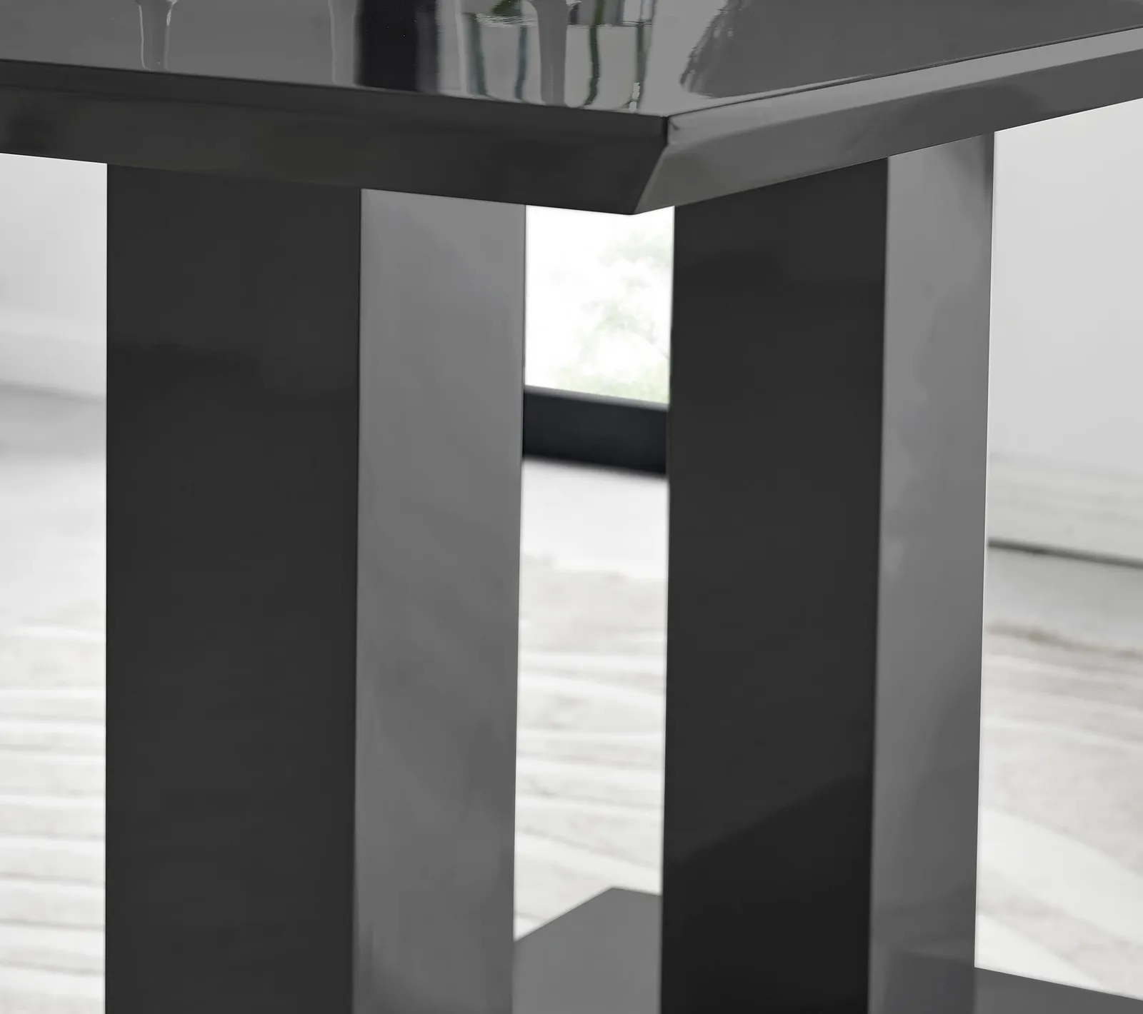FurnitureboxUK Imperia 150cm 6-Seater Modern High Gloss Pillared Dining Table in Black 4
