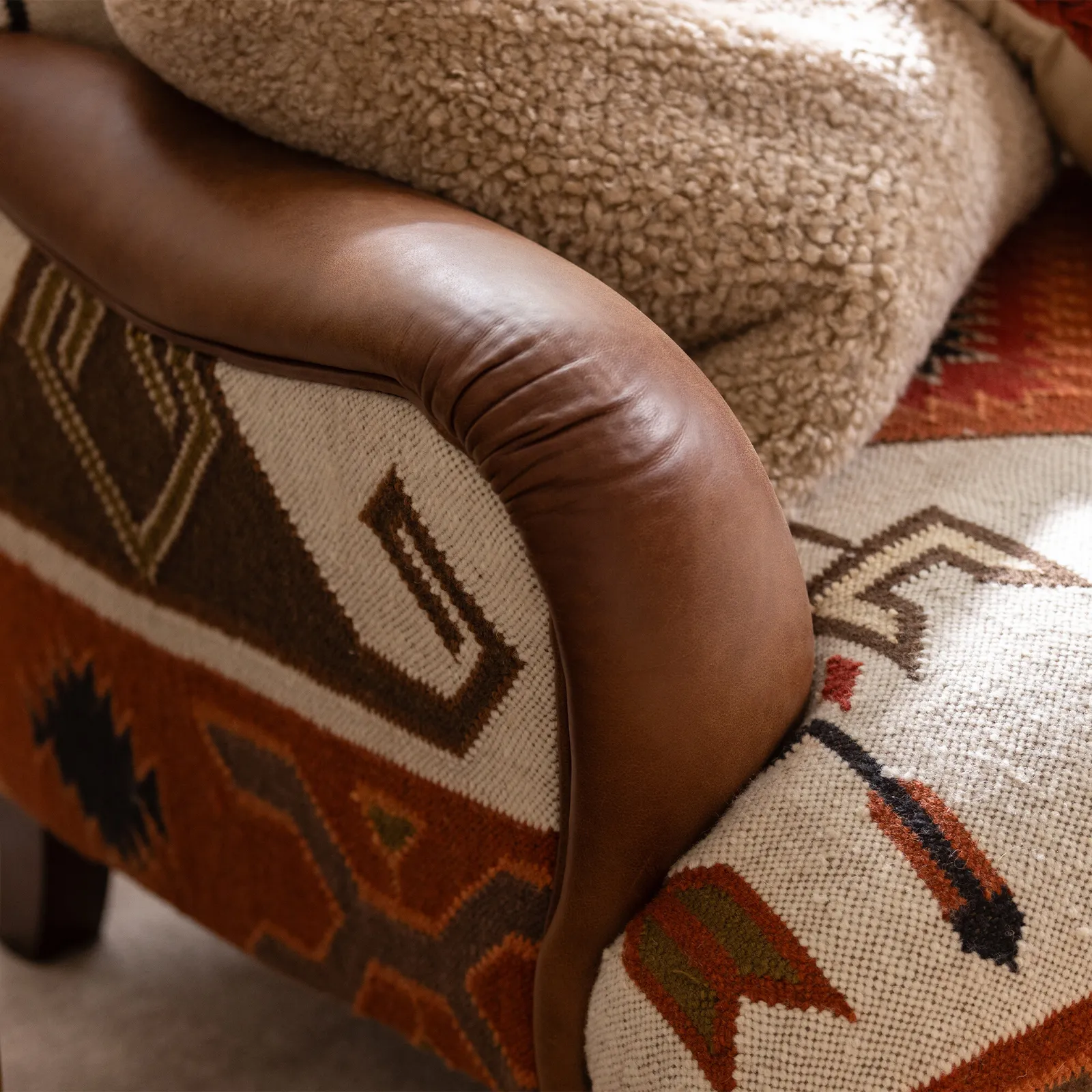 Tetrad Dakota Midi Sofa Mohican Rug/Saddler Walnut Trim, Neutral Fabric | Barker & Stonehouse 3