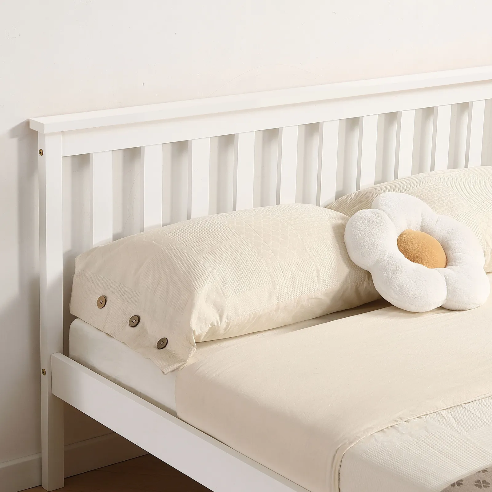 Comfy Living Ltd Modern Wooden Bed Frame in White 3