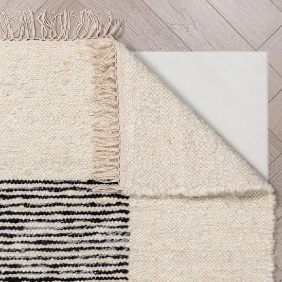 Bodie Border Boucle Wool Rug 3