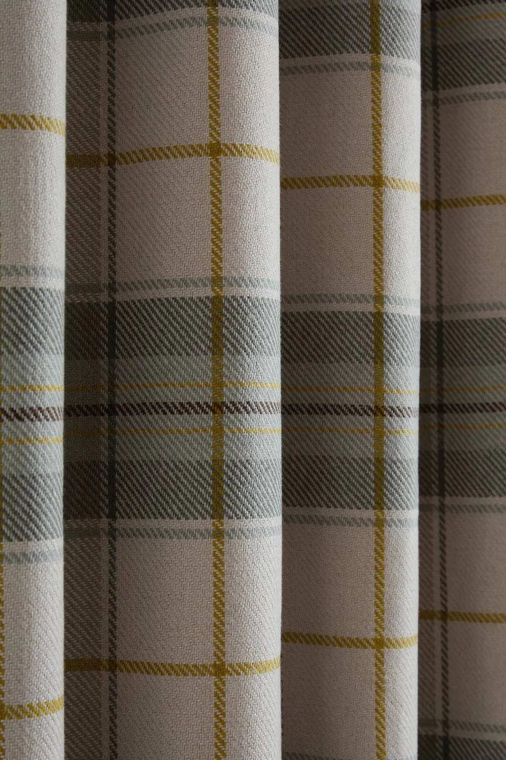 Catherine Lansfield 'Brushed Woven Glencoe Check' Thermal Eyelet Door Panel in Green 3