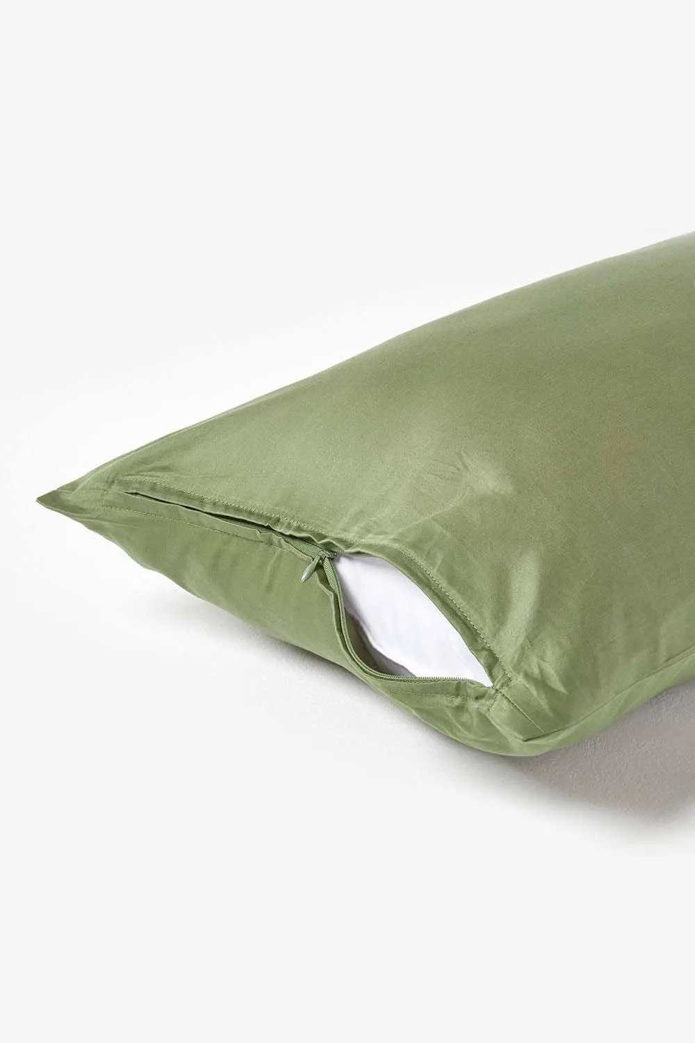 Homescapes Sateen Cotton Continental Pillowcase 400 TC, 40 x 80 cm in Green 3