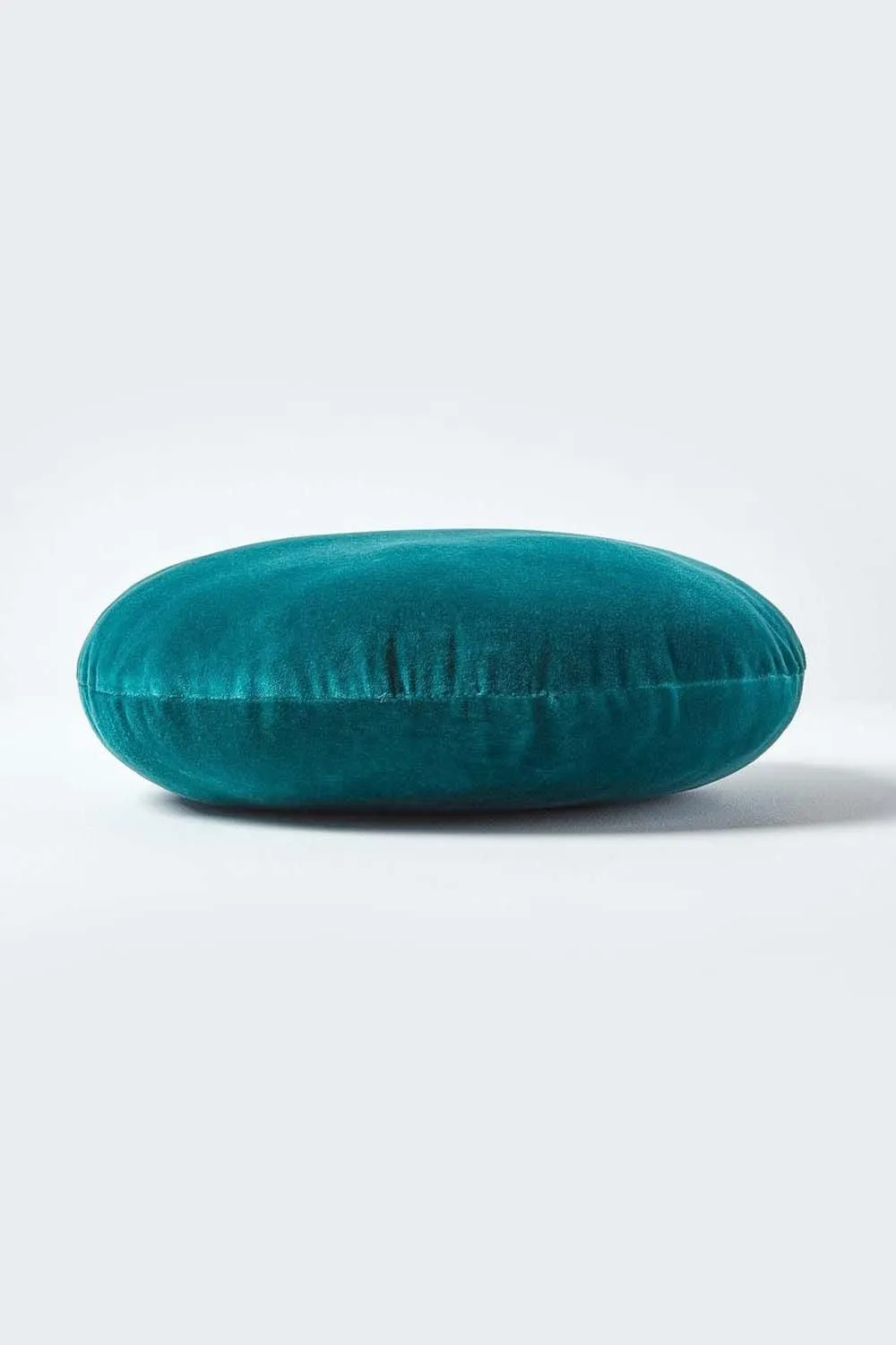 Homescapes Velvet Cushion, 40 cm Round in Emerald 2