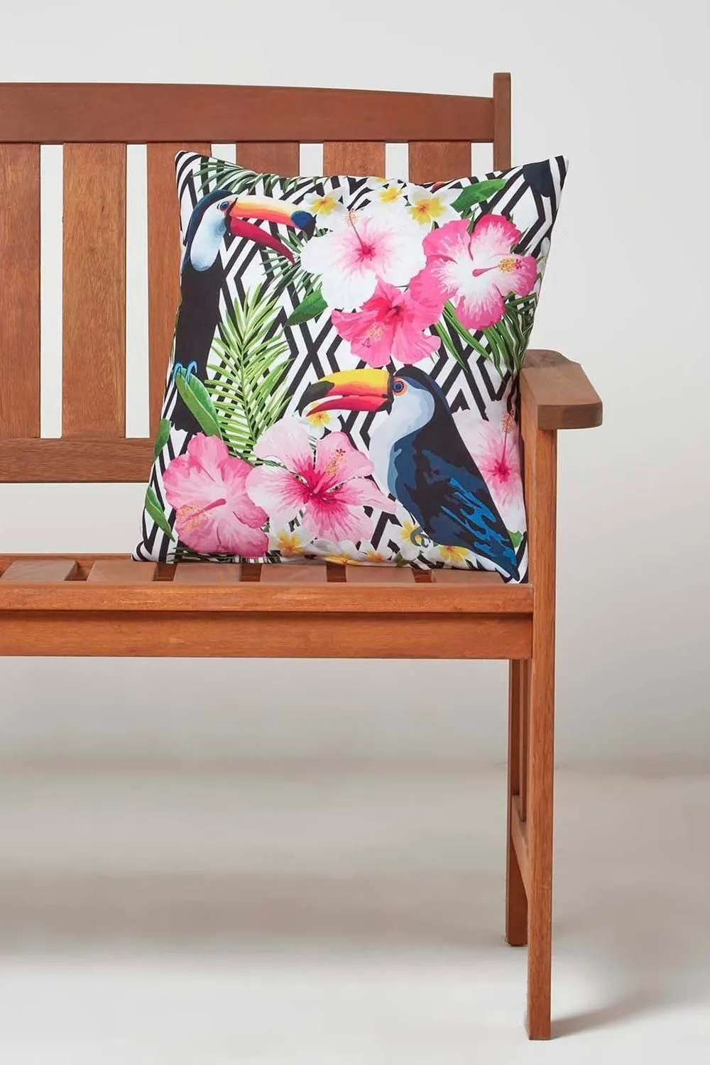 Homescapes Luxury Waterproof Tropical Toucan Outdoor Cushion 45 x 45 cm, Set of 2 in Pink 3