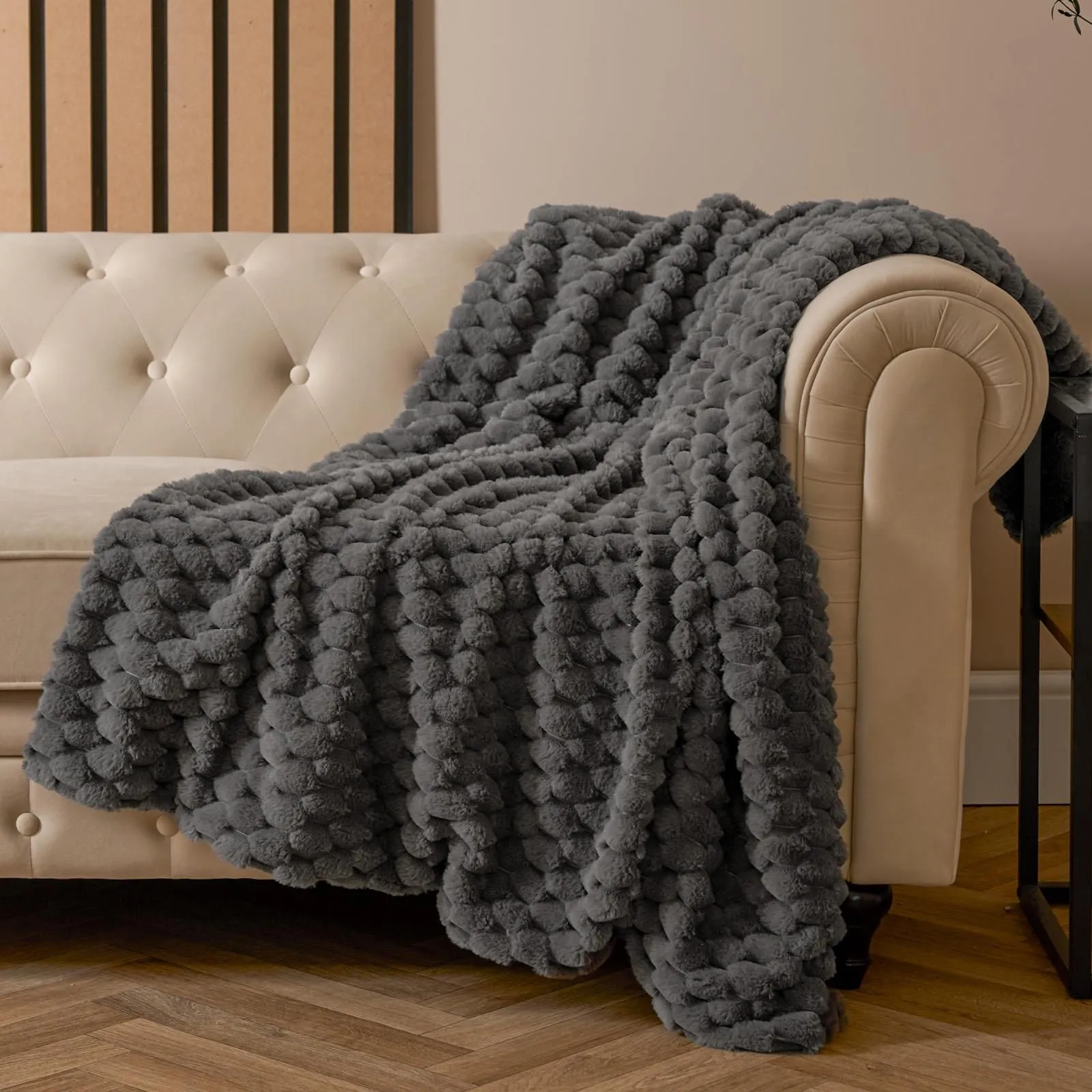 OHS Waffle Throw Over Bed Blanket Faux Fur Soft Warm Fleece - 125 x 150cm in Charcoal