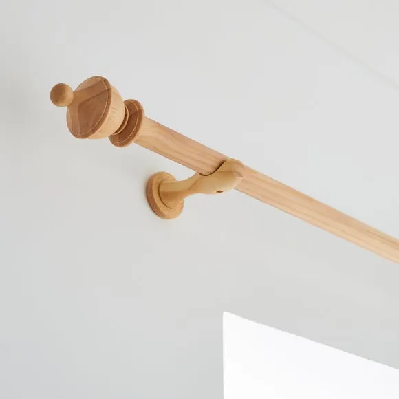 Sherwood Urn Wood Curtain Pole 1
