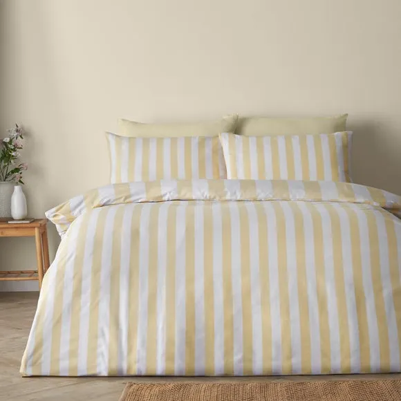 Catherine Lansfield Cove Stripe Duvet Cover and Pillowcase Set 3
