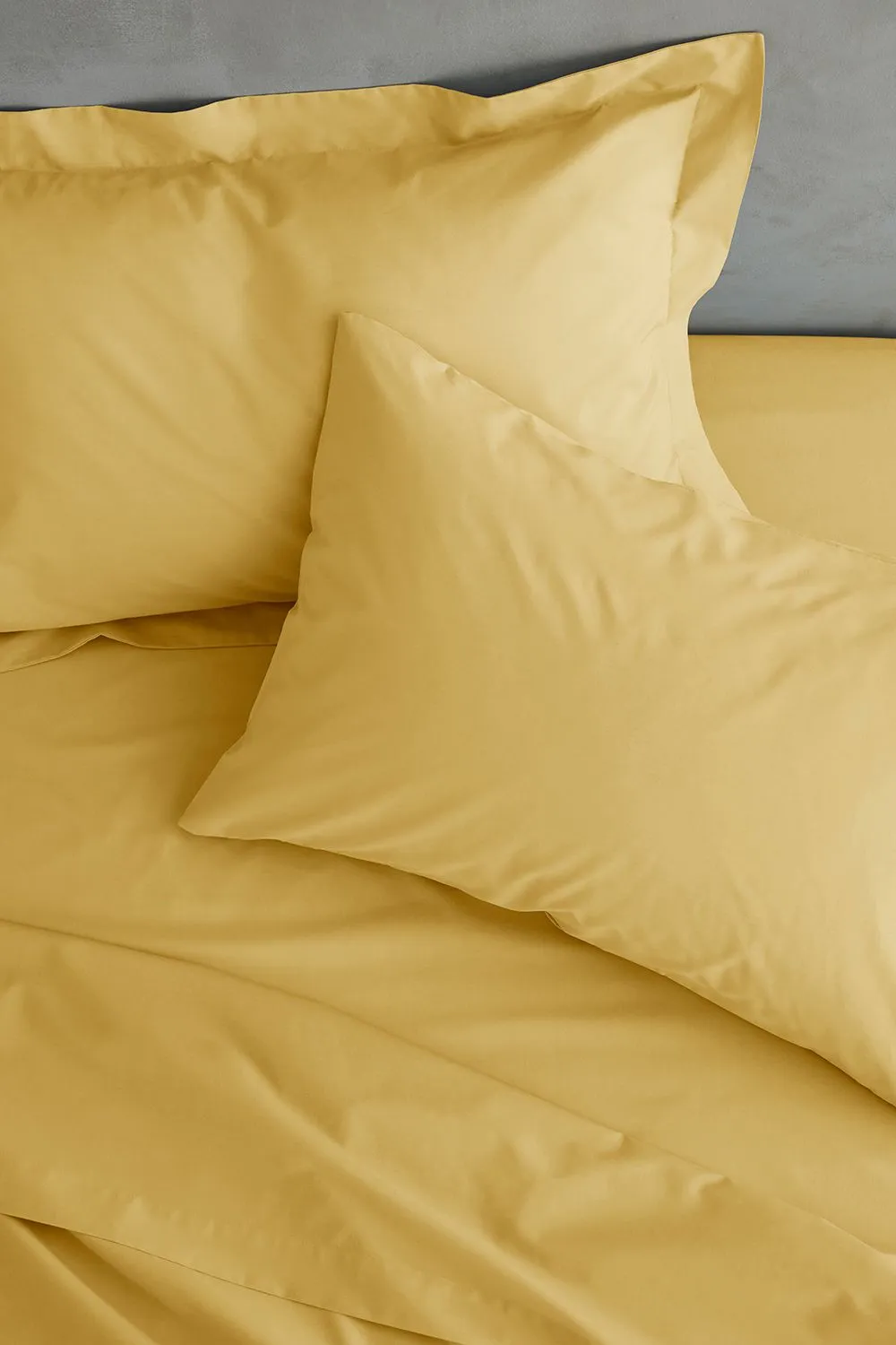 Catherine Lansfield 'Easy Iron Percale' Combed Polycotton 35cm Depth Sheet in Yellow 3