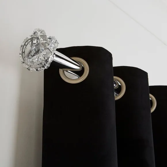 Cecilie Extendable Metal Eyelet Curtain Pole 4