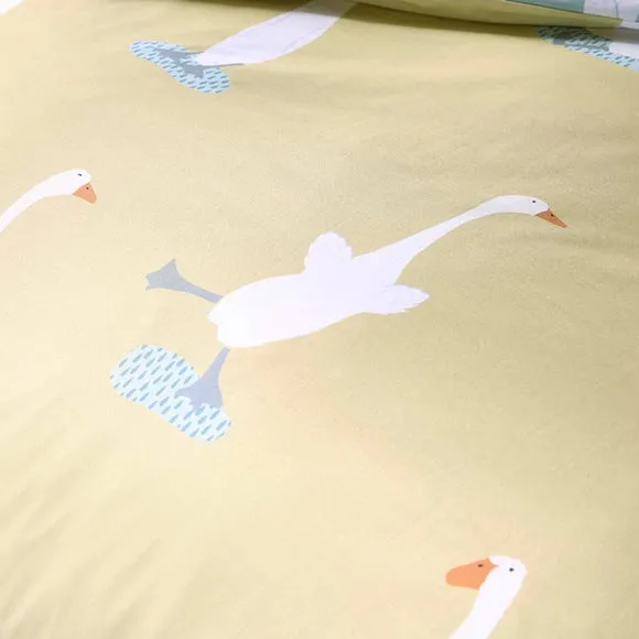 Puddles the Duck Yellow Duvet Cover and Pillowcase Set 4