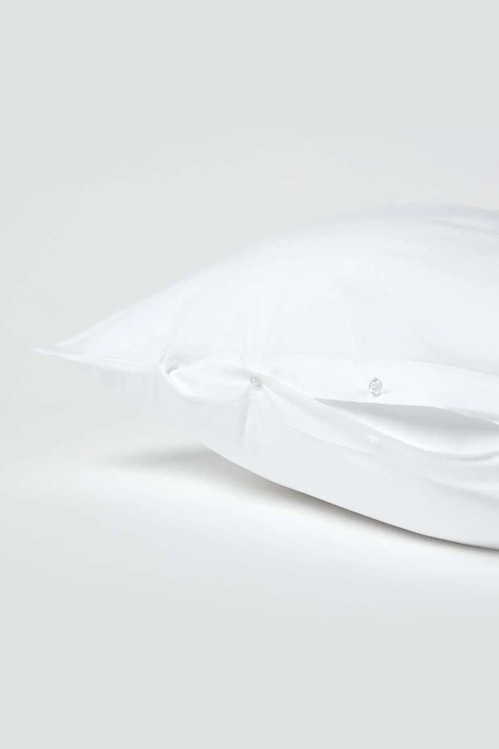 Homescapes Egyptian Cotton V Shaped Pillowcase 200 TC in White 4