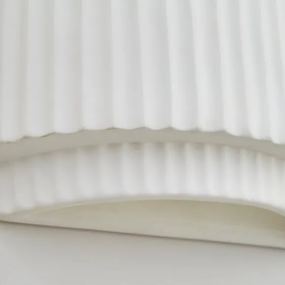 Aivon Ribbed Wall Light 3