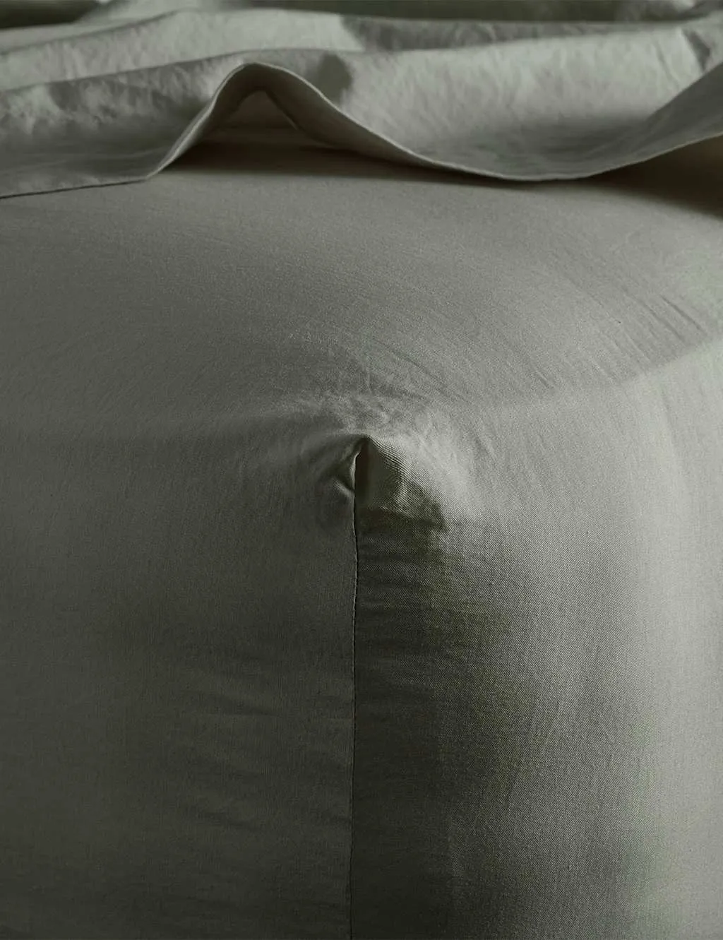 Bedfolk Pure Cotton Relaxed Fitted Sheet Khaki