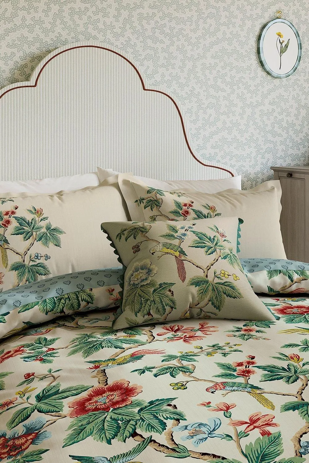 Sanderson 'Lophura' Cotton Cushion 3