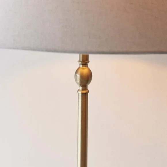 Vogue Leila Plain Floor Lamp 3