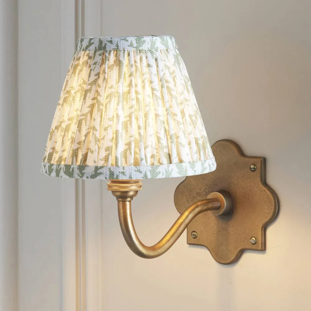 Netlighting Anvil Curve & Leaf 16cm Wall Lamp Antique Brass Herb Garden Green in Gold 2