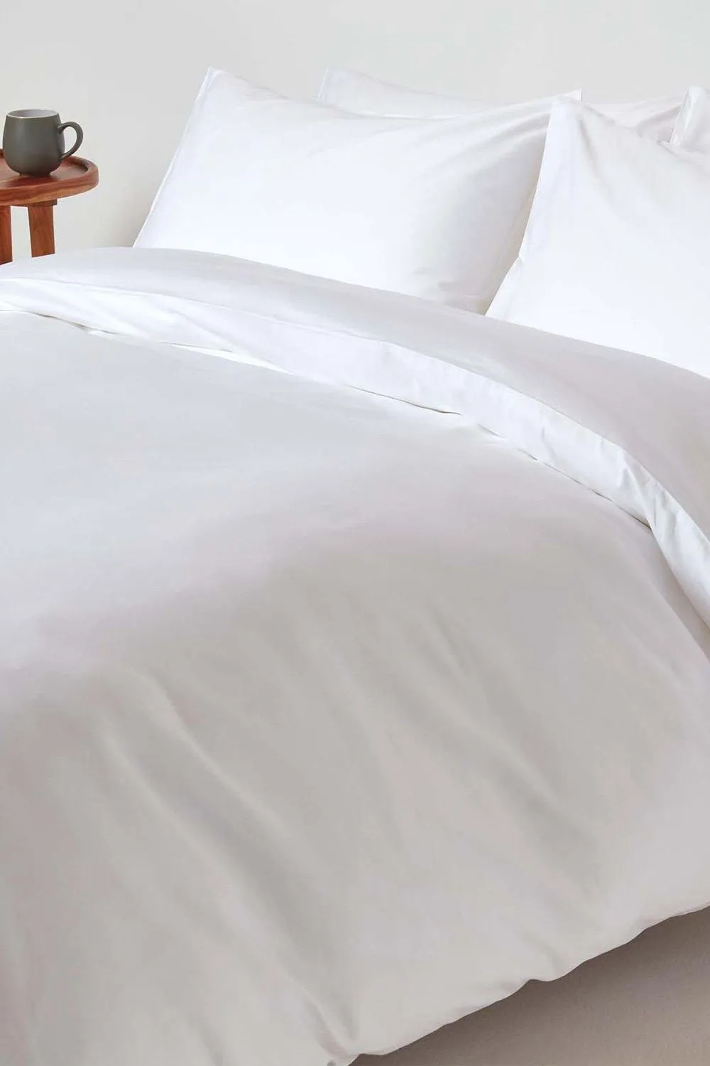 Homescapes Sateen Cotton Duvet Cover Set 400 TC in White 2