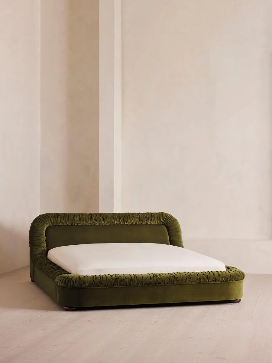 Vara Bed, King, Velvet, Olive