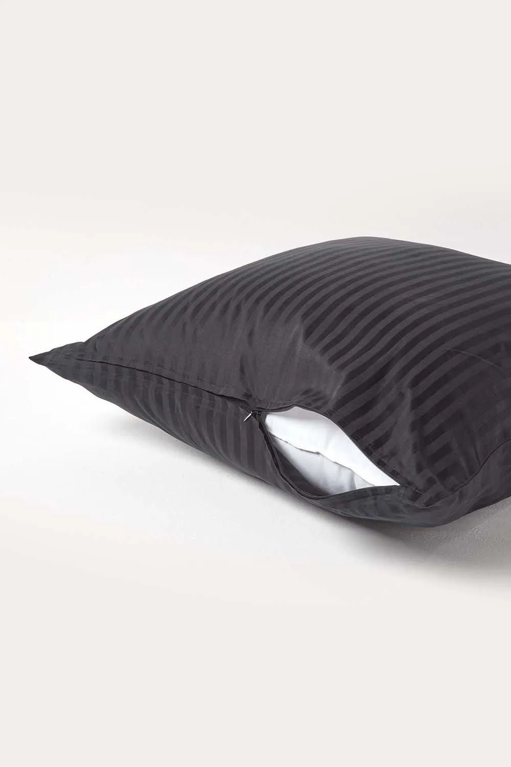 Homescapes Continental Pillowcase Egyptian Cotton 330 TC, 60 x 60 cm in Black 3