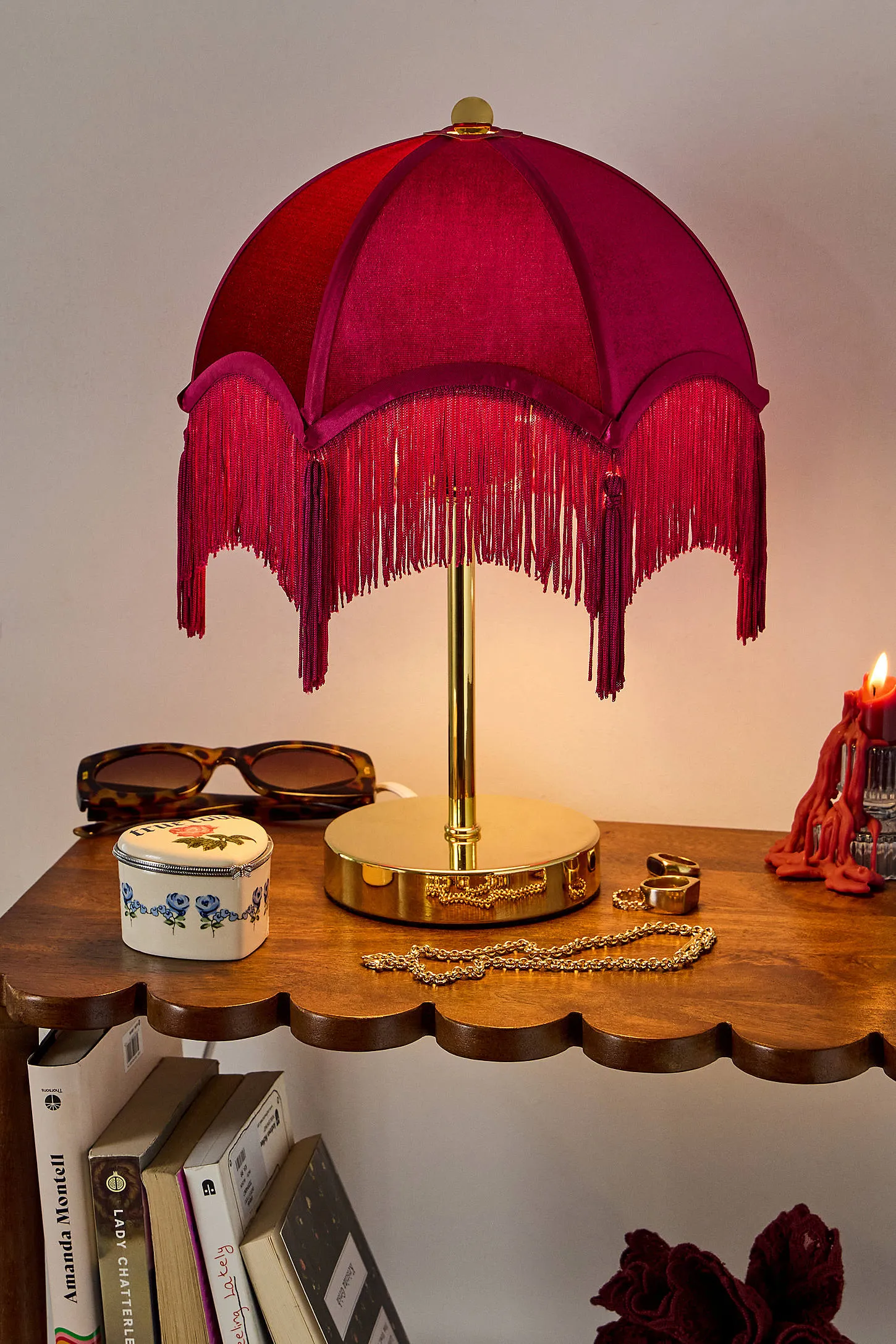 Burgundy Love Tassel Table Lamp - Burgundy 2