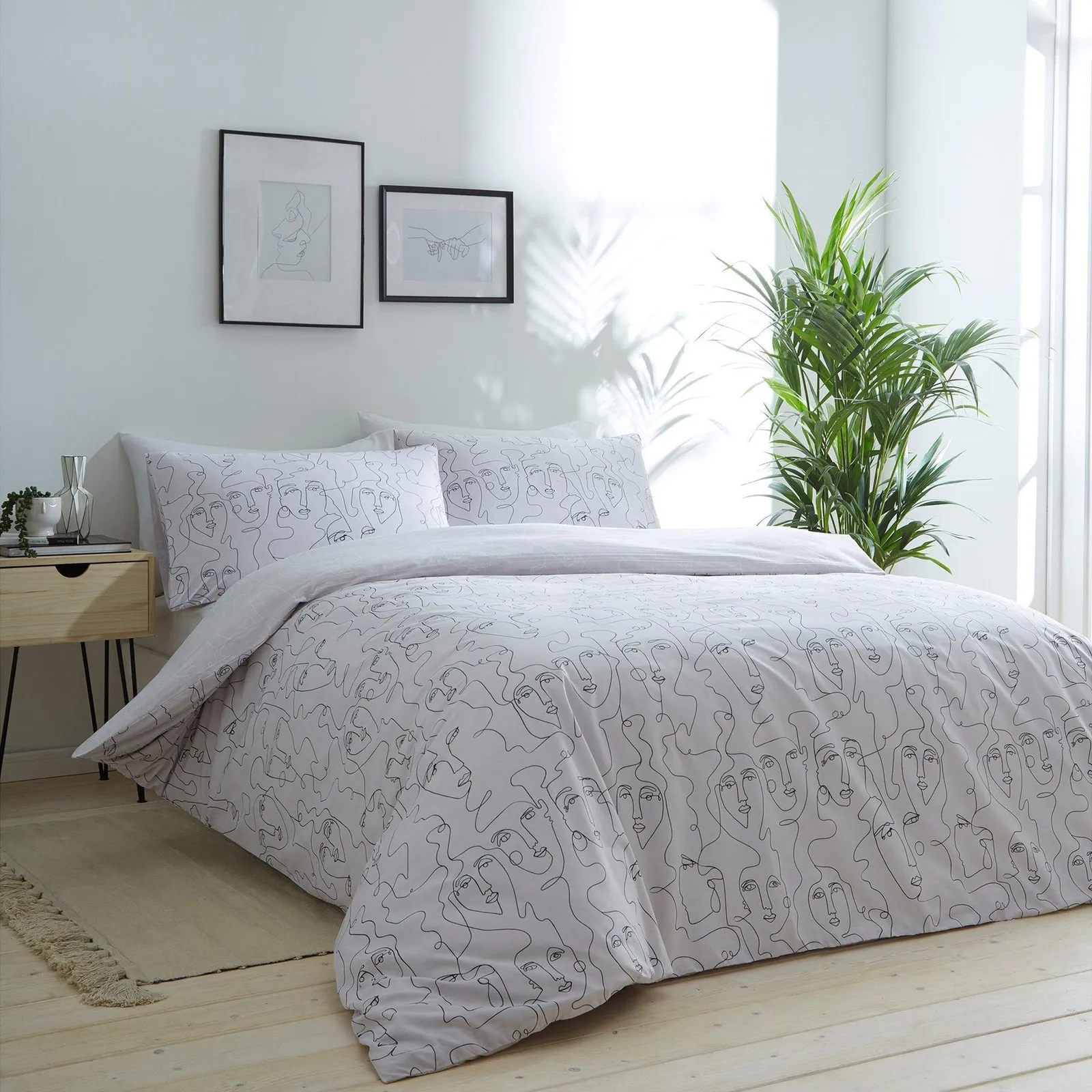Faces Double Duvet Set