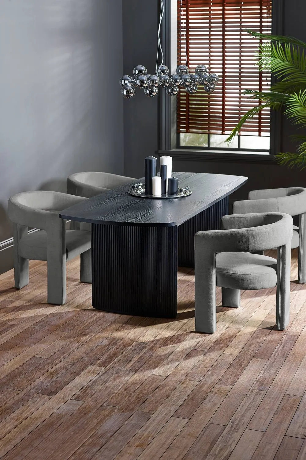 Julian Bowen Louis Fluted Rectangular Extending 4-6 Seater Dining Table in Black 5