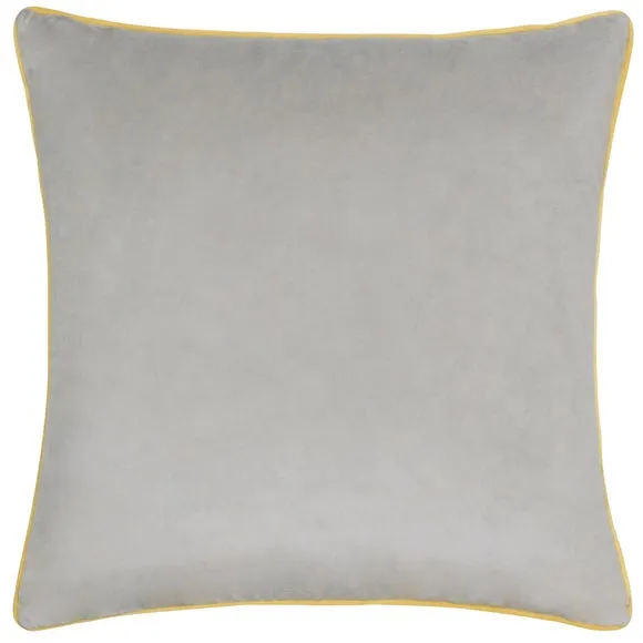Furn. Square Cushion 2