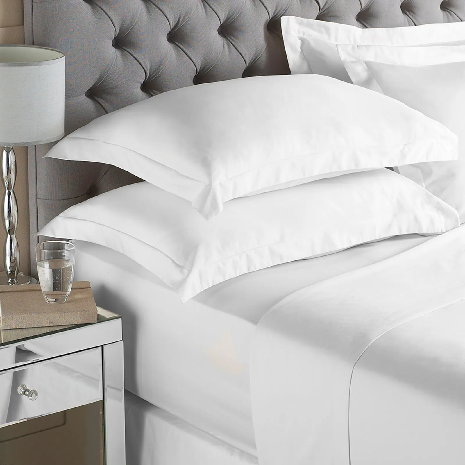 Paoletti 200 Thread Count Cotton Percale Fitted Bed Sheet in White 2