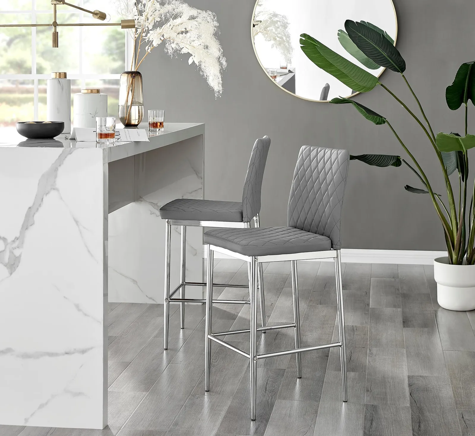 FurnitureboxUK Set of 2 Milan Hatched Faux Leather Padded Counter Stools With Silver Chrome Metal Legs in Grey 2
