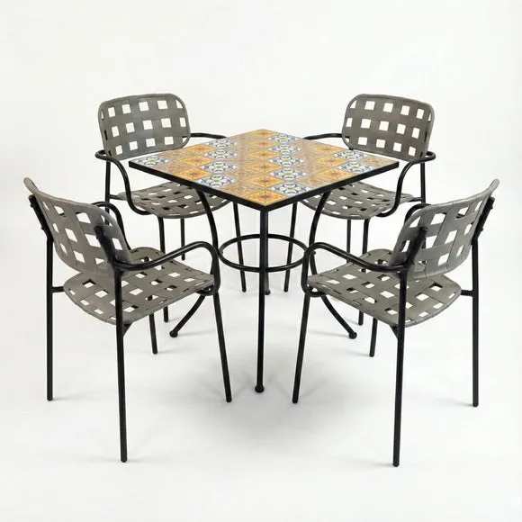 Summer Terrace Torrington Square Patio Table with 4 Karin Chairs 2