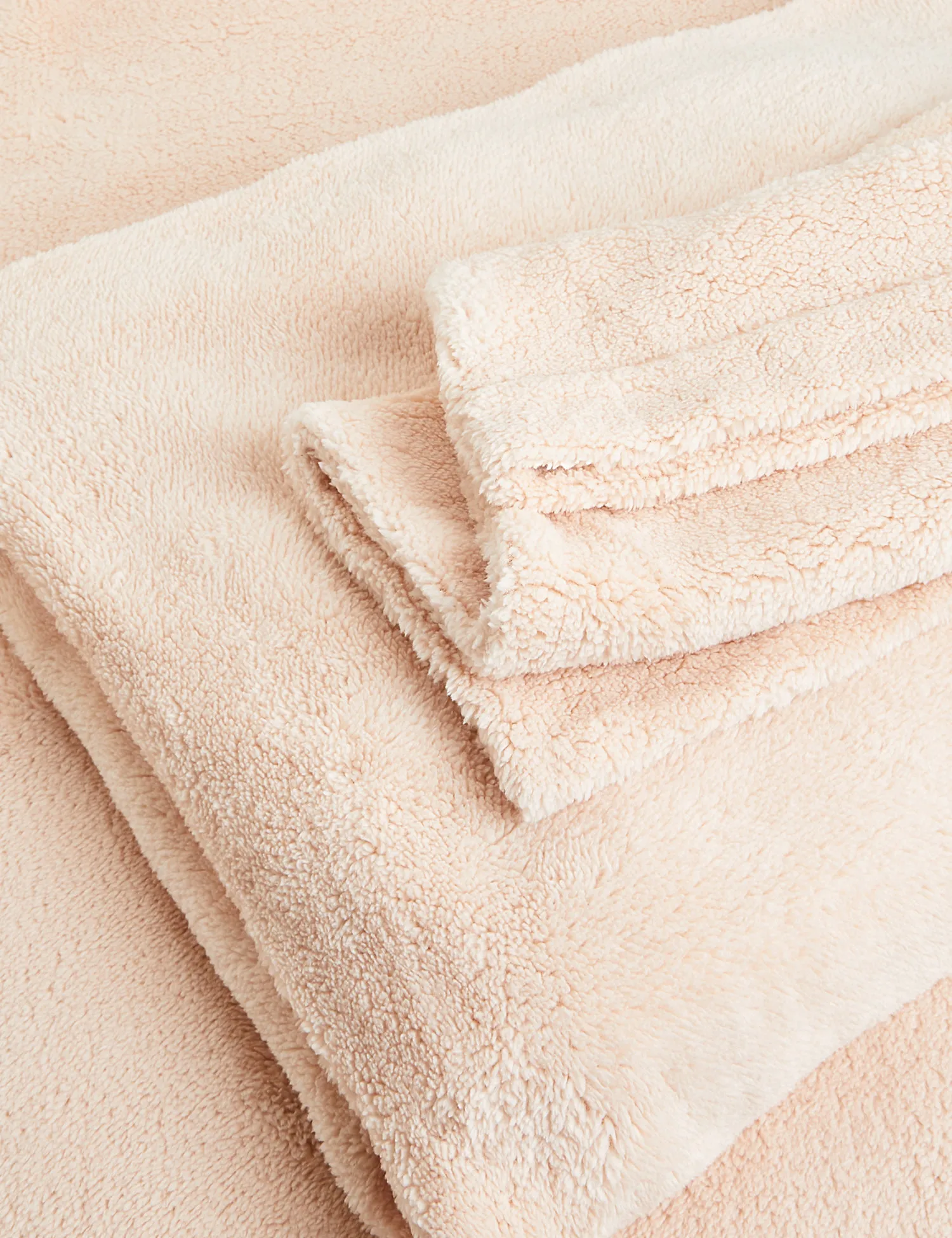 M&S Teddy Fleece Bedding Set