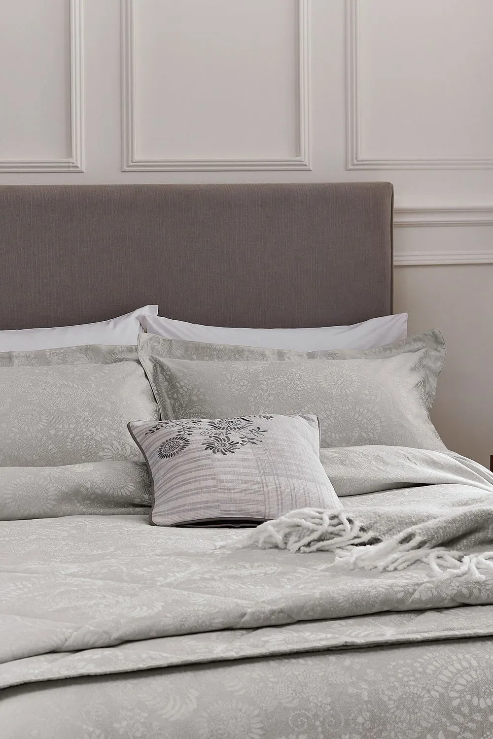1951 'Kina' Cotton Cushion in Silver 3