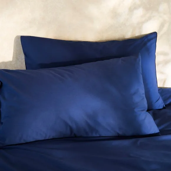 100% Egyptian Cotton 220 Thread Count Standard Pillowcase Pair 1