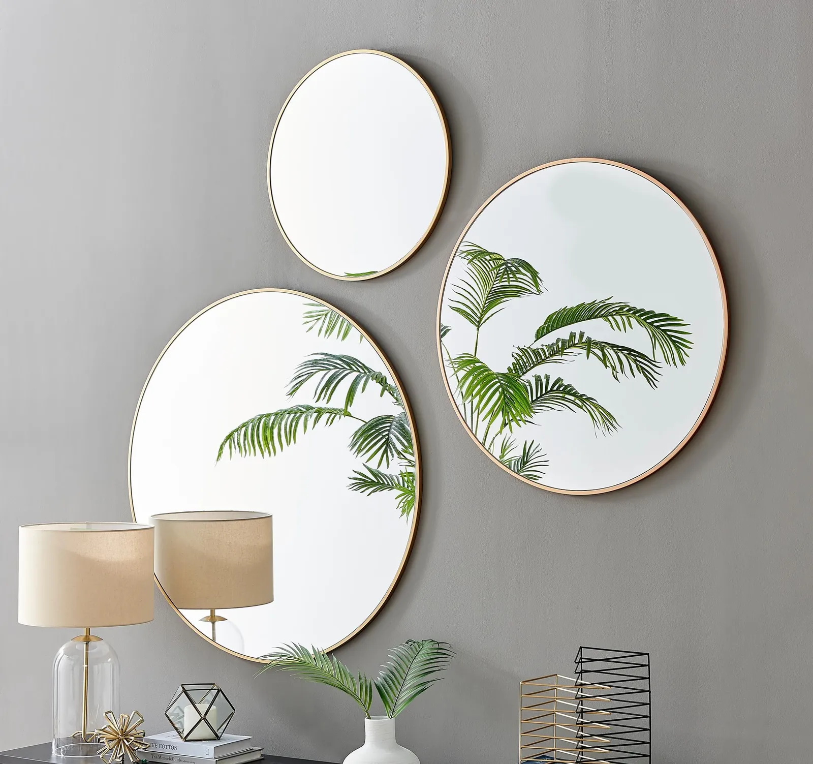 FurnitureboxUK Emma 80cm Medium Art Deco Metal Frame Round Hallway Bedroom Dining & Living Room Wall Mirror in Gold 6
