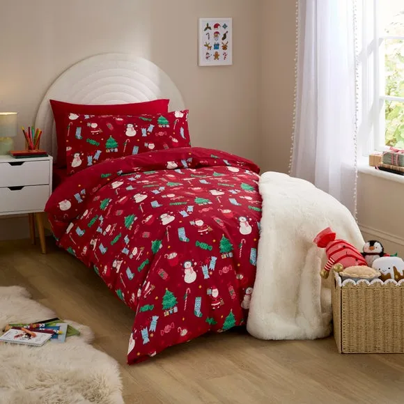 Traditional Christmas Duvet Cover and Pillowcase Set