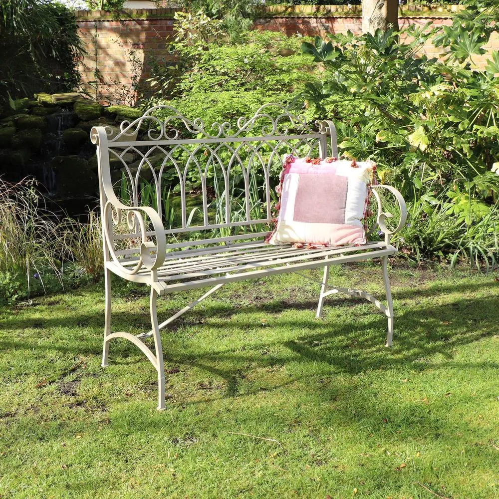 Melody Maison Rustic Cream Vintage Metal Garden Bench in Silver