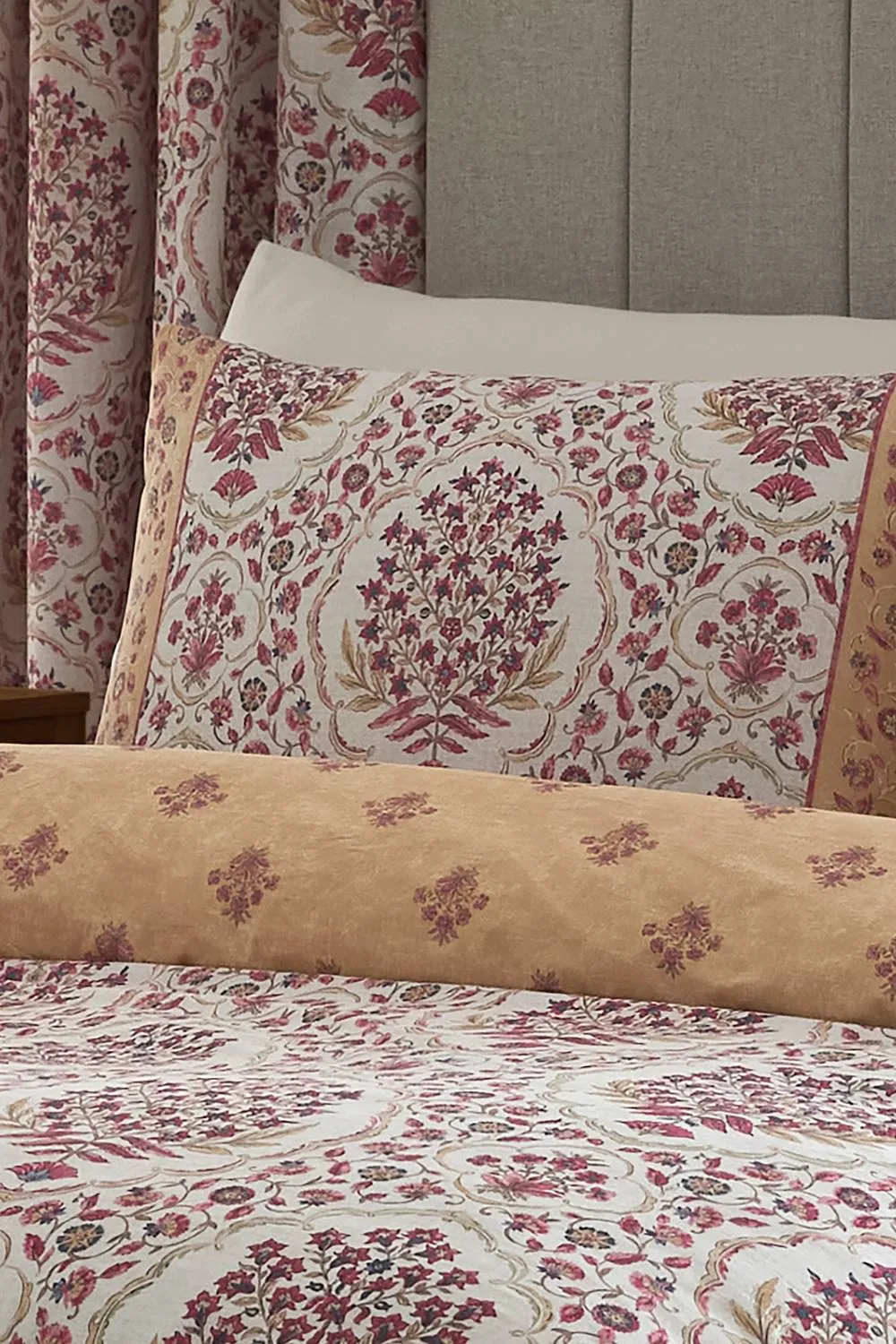 Dreams & Drapes 'Ashmead' 100% Cotton Damask Print Duvet Cover Set in Dark Red 2